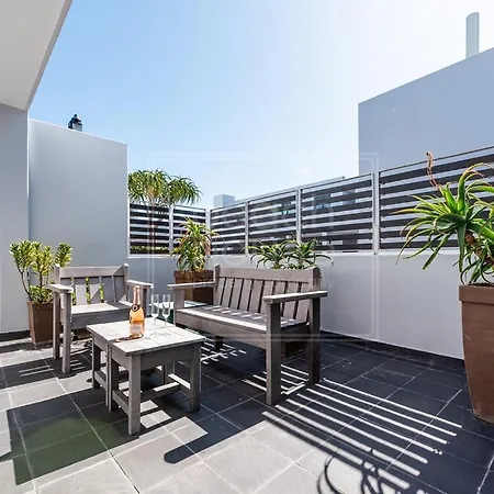 Luxury Beachfront Apartment In Eden On The Bay 191- 2 Bedroom Kaapstad Buitenkant foto