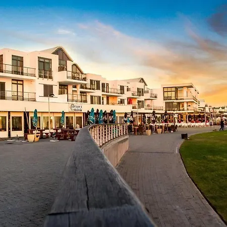 Luxury Beachfront Apartment In Eden On The Bay 191- 2 Bedroom Kaapstad Buitenkant foto